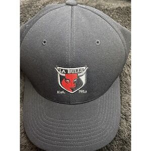 LA Bulls Black & Red Embroidery, Fitted Flex Fit S/M Hat New
